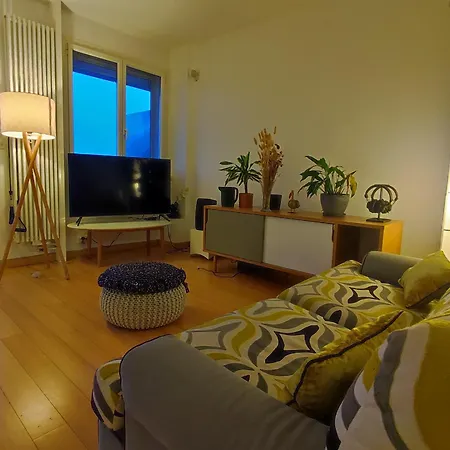 Amazing 70m2 Flat With Large Terrace And 2 Large Beds * פריז